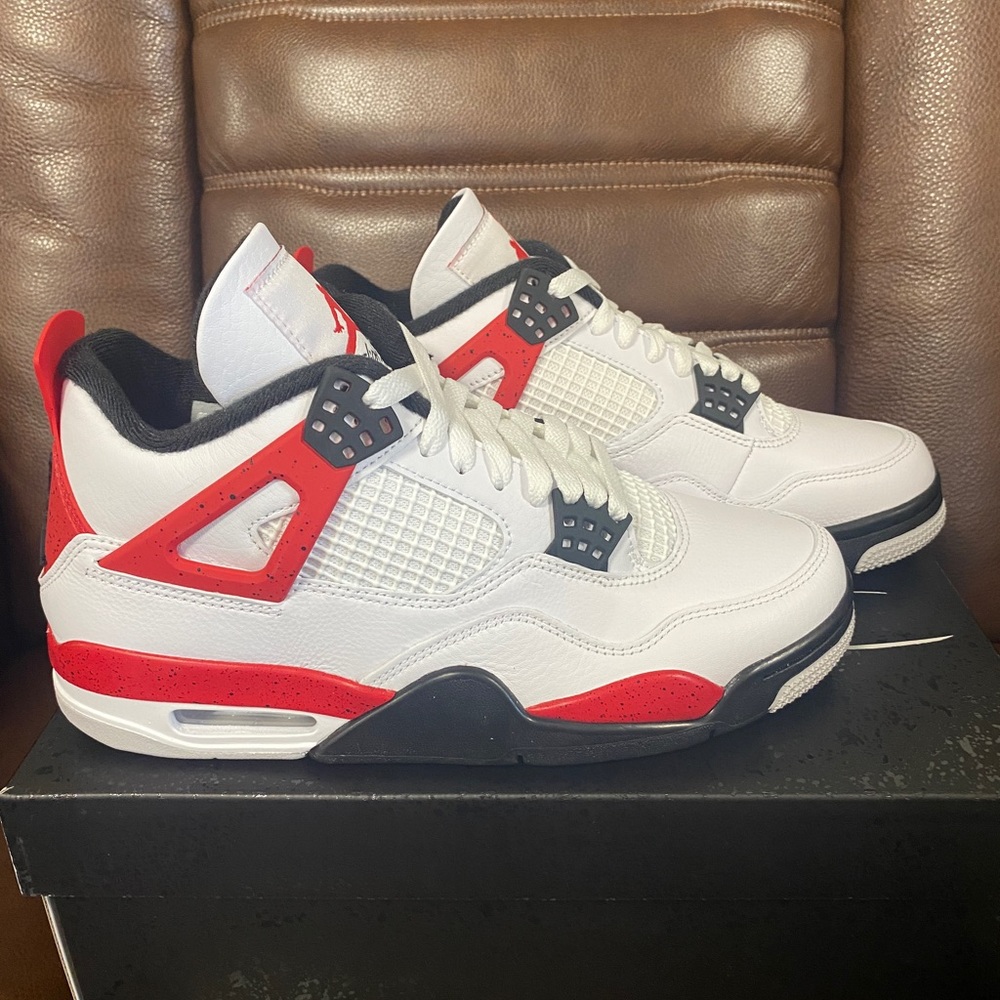 Air Jordan 4 Retro Red Cement